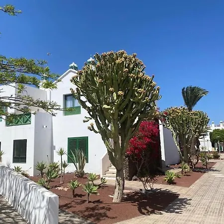Dorada Sand, Junto Al Mar Playa Blanca (Lanzarote)