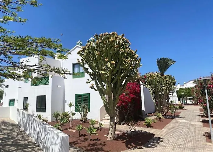 Dorada Sand, Junto Al Mar Playa Blanca (Lanzarote)